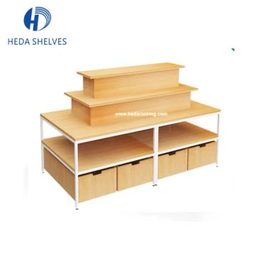 Miniso Store Racks i moderne stil